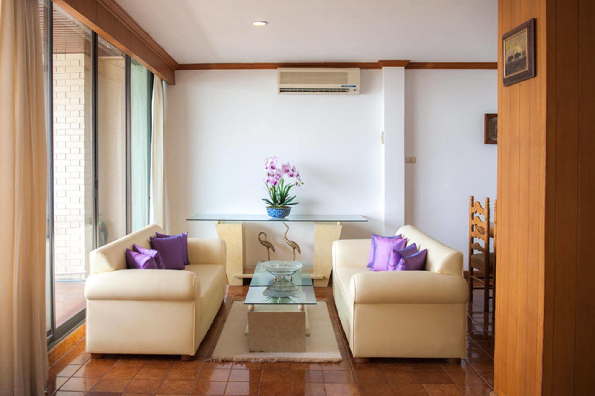 Lido Beach Hotel Pattaya Exterior photo